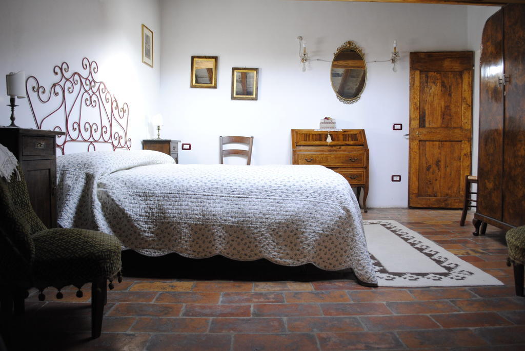 Palazzo San Florido Acomodação com café da manhã Città di Castello Quarto foto