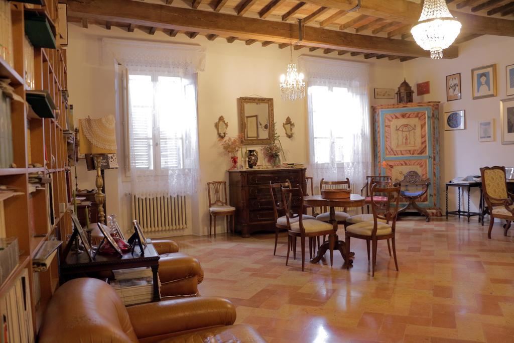 Palazzo San Florido Acomodação com café da manhã Città di Castello Exterior foto